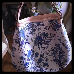 Gucci Floral Hobo Bag